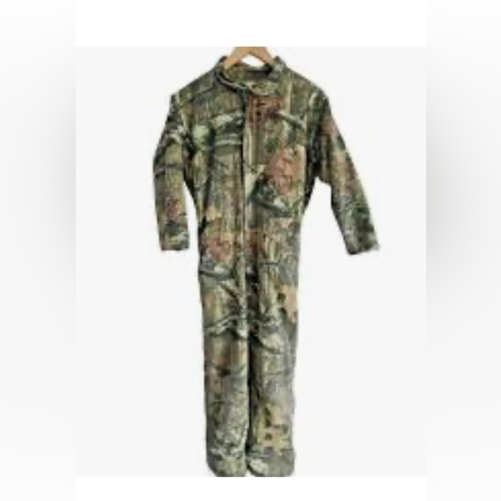 Walls Outdoors Advantage Timber camouflage coveralls youth Sz 14 hunting camping